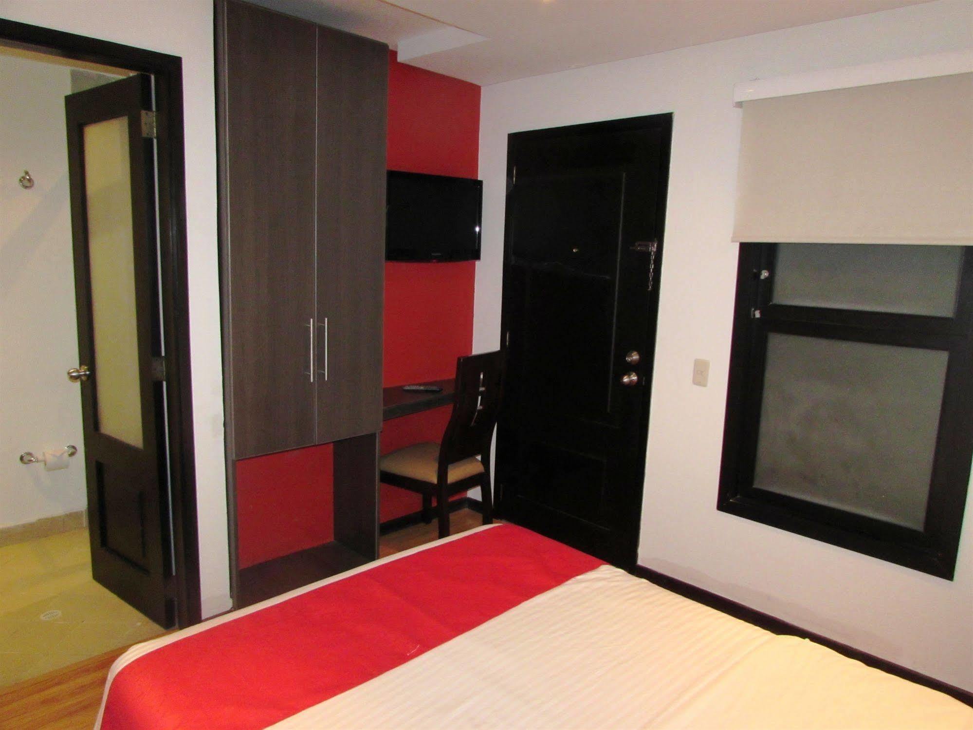 Hotel American Deluxe Bogotá Zewnętrze zdjęcie